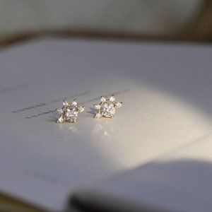 925 Sterling Dainty Minimalist Cubic Zirconian Stud Fan Earring